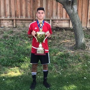 Meet your Posher, Carlos